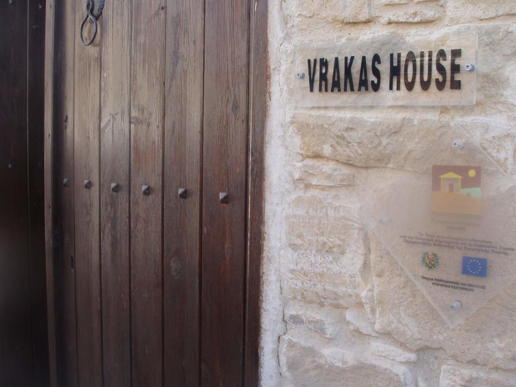 Gasthaus Vrakas House Tochni Exterior foto